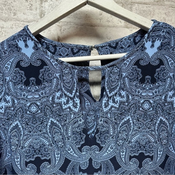WHITE House Black Market dress women’s size medium blue paisley 3/4 sleeves - Picture 5 of 6